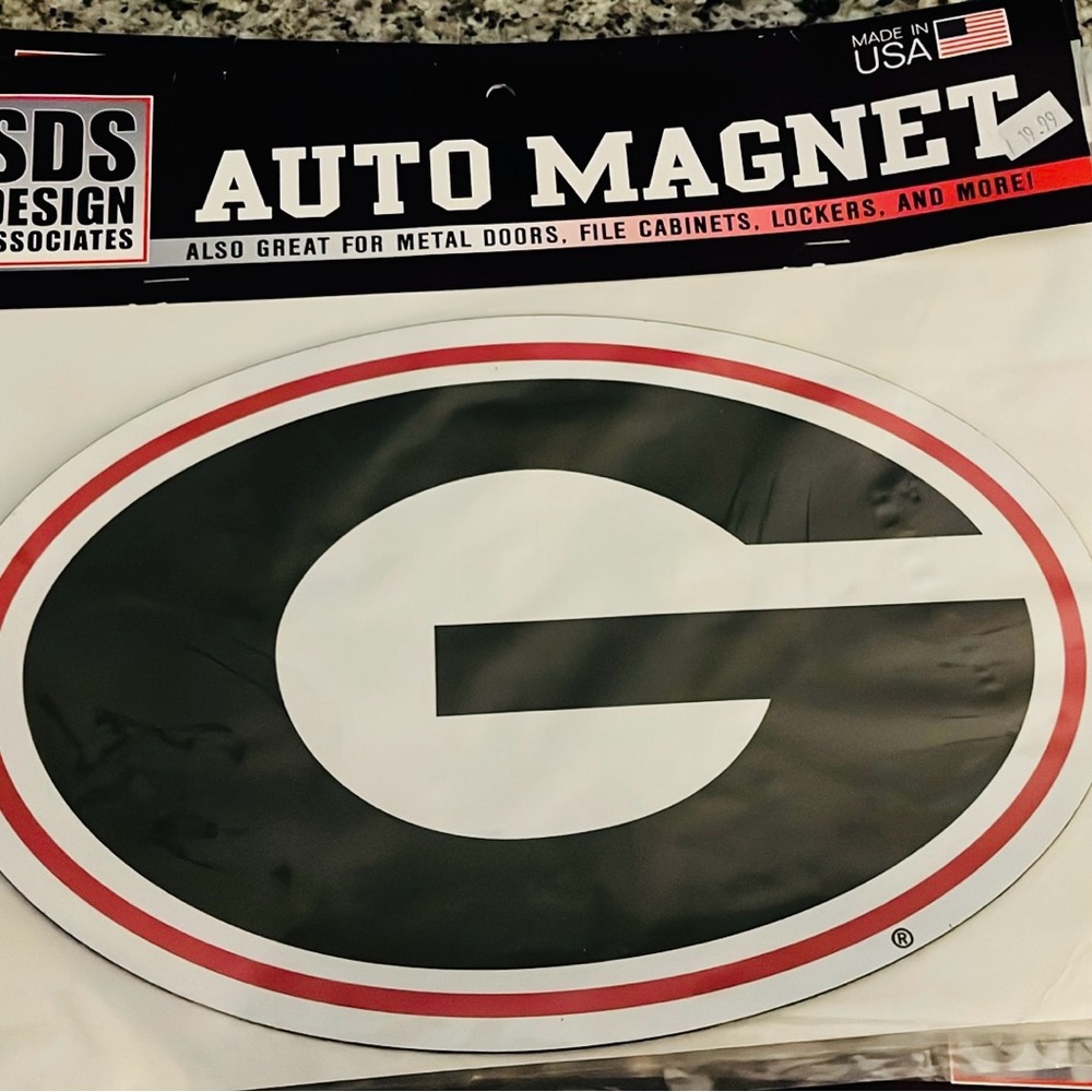 SDS Design Associates Auto Magnet with Red and Black Logo